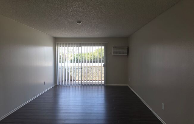 1 bed, 1 bath, 713 sqft, $2,075, Unit A122
