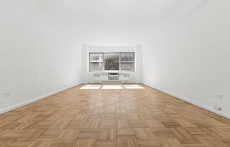 Studio, 1 bath, $3,500, Unit 5E