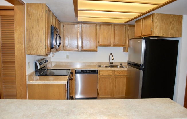 Kirkland's Eastridge Condo