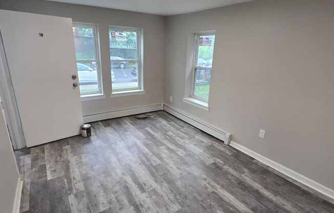 3 Bedroom | 1Bath | 228 Maple Ave - 2N