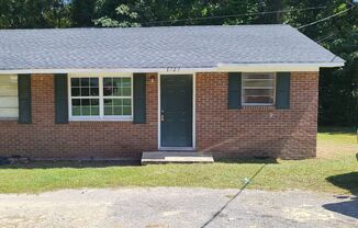 Two Bedroom duplex Available for Rent in Lancaster SC!