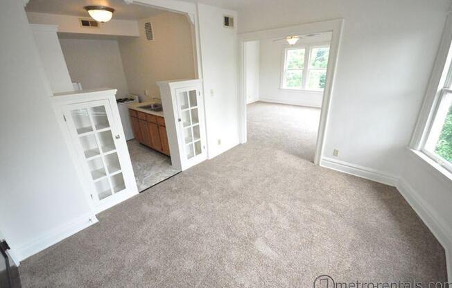 1 bed, 1 bath, 615 sqft, $995, Unit 1560-103