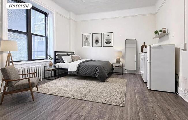 2 beds, 1 bath, $3,100, Unit 6K4