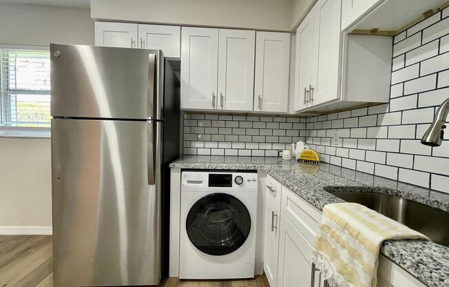 1 bed, 1 bath, 557 sqft, $1,299, Unit J30