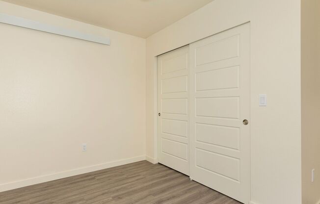 3 beds, 2 baths, 800 sqft, $2,995, Unit 201