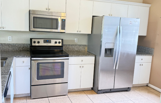 9084 SW 153 CT