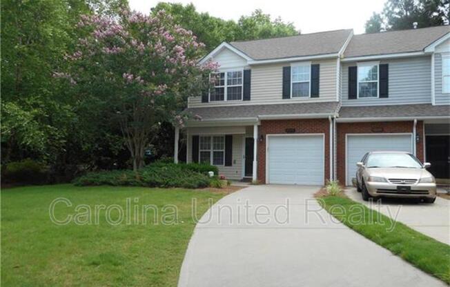 15519 STRONVAR HOUSE LN