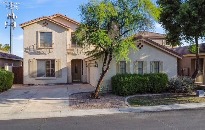 Stunning Home with 3 Bedrooms, Den, and 3 Baths