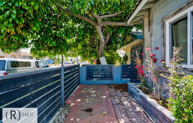 1 bed, 1 bath, 415 sqft, $1,650, Unit 1007 Simmons Ave