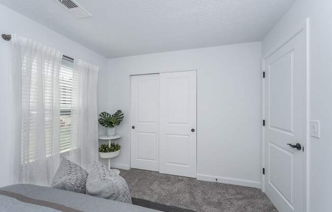 Bedroom With Closet at Galbraith Pointe Apartments and Townhomes*, Cincinnati, Ohio
