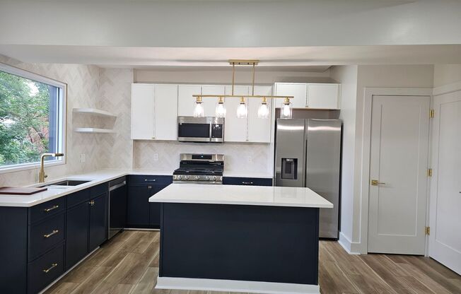 Amazing 3 bedroom 2.5 bath House for Rent in Garfield!