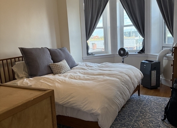 1 bed, 1 bath, 610 sqft, $3,200, Unit 609