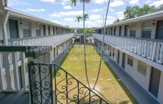 1 bed, 1 bath, 450 sqft, $1,500, Unit 18