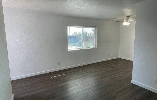 1 bed, 1 bath, $1,100, Unit 112