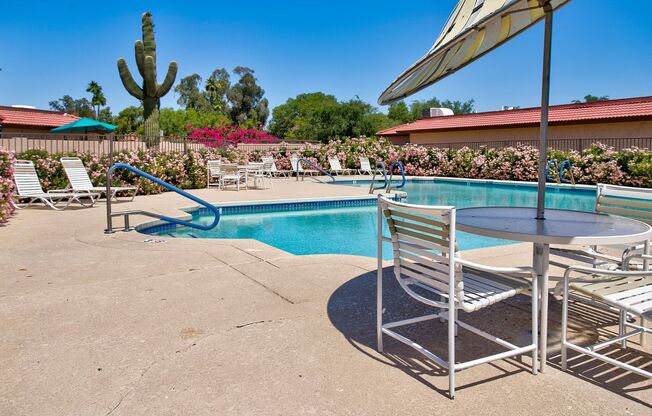 Fun 4 Bedroom Updated in Ahwatukee!!  Property is ready to Move in June 1st!!!  Great property with Ahwatukee amenities!!!