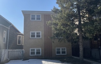 2611 W LOGAN BLVD