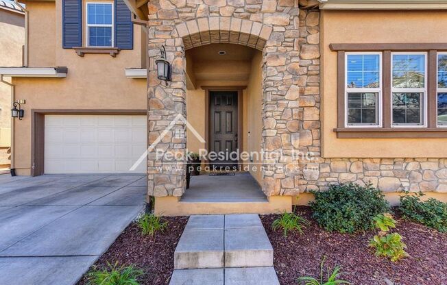 Updated 4bd/3ba Folsom Home with 2 Car Garage