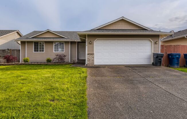 Gorgeous 3 Bed 2 Bath Updated Home @ the Ideal Marysville Location!