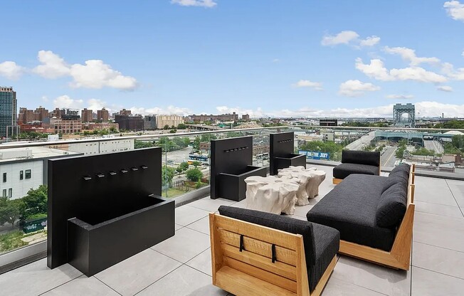 4 beds, 2 baths, $6,400, Unit 11M