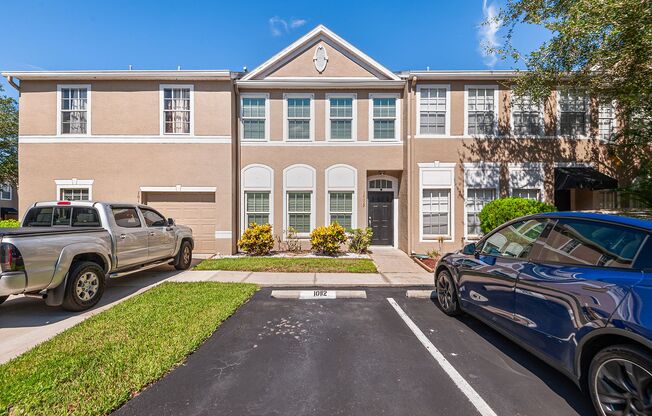 CARROLWOOD AREA TOWNHOME!