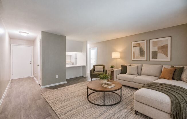1 bed, 1 bath, 672 sqft, $1,100, Unit 2298-11
