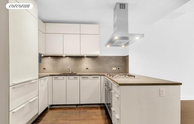 1 bed, 1.5 baths, 1,066 sqft, $7,070, Unit 680