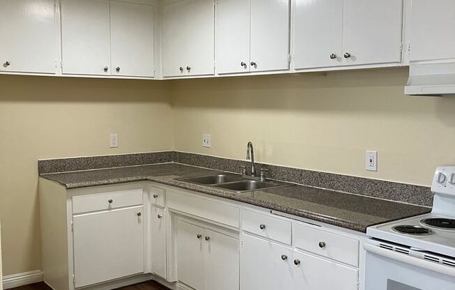 1 bed, 1 bath, 600 sqft, $1,750, Unit #3108J