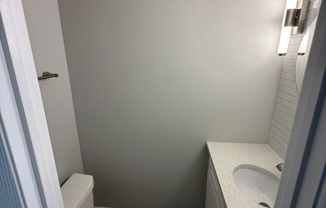 2 beds, 1.5 baths, $2,700, Unit 306