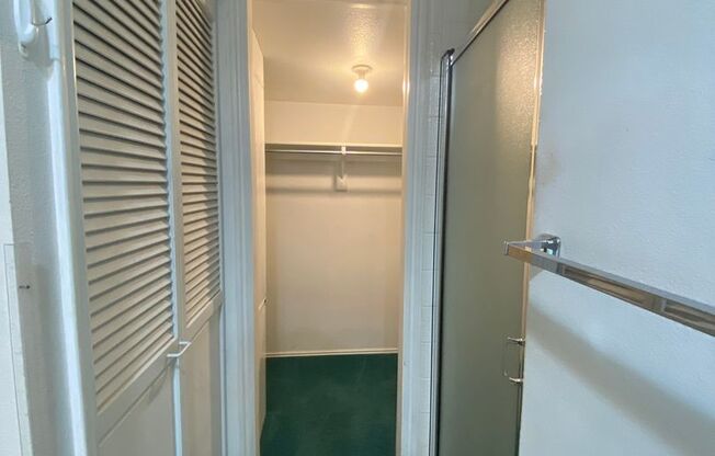 1 bed, 2 baths, $1,350