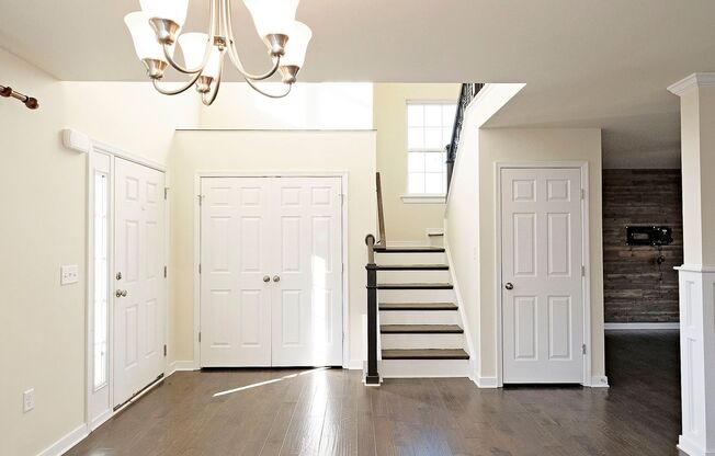 Pet-Friendly Home with Fenced Yard in Reedy Creek