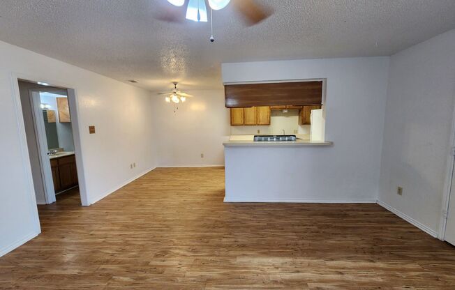 Cozy 3 Bedroom Duplex in Burleson