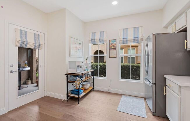 2 beds, 2 baths, $2,400