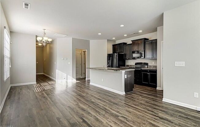 3 Bedroom 2.5 Townhome available now