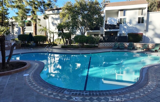 1 bed, 1 bath, 605 sqft, $2,400, Unit 208