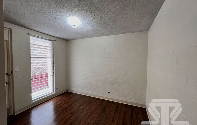 1 bed, 1 bath, 400 sqft, $1,525, Unit 207