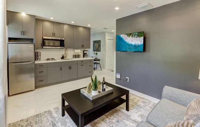 2302 Taylor St (Catalina's Properties)