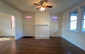 Now showing 2BR 1 Bath Townhouse!