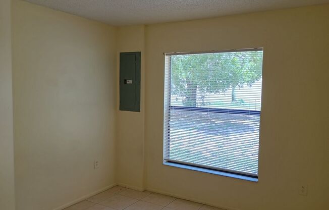 2 beds, 1 bath, $1,350