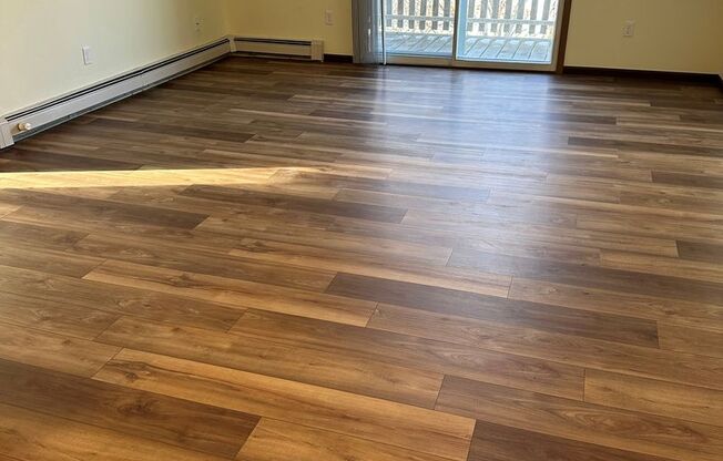 2 beds, 1 bath, $1,200, Unit 8-2545