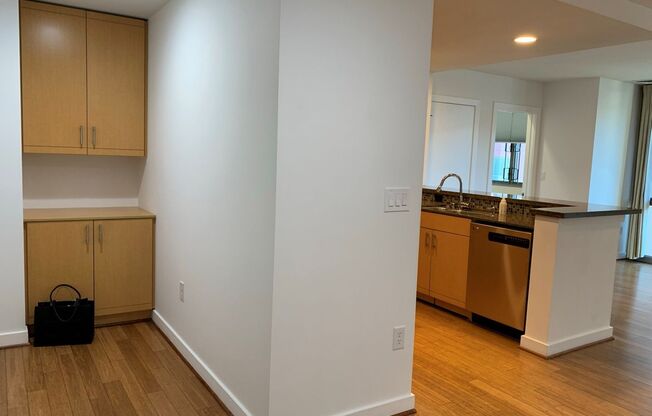 Two Bedroom Condo Available in San Francisco Mission Bay District!