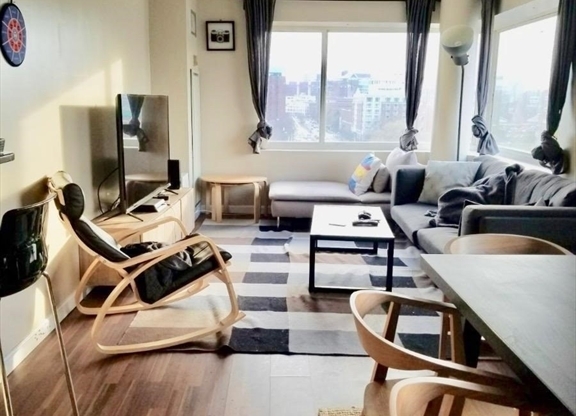 2 beds, 2 baths, 1,140 sqft, $4,900, Unit 909