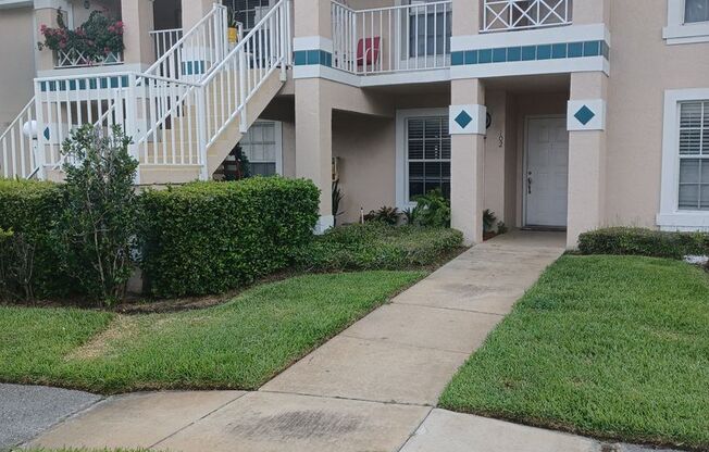 Meadow Woods, 2 Bedroom, 2 bath ... Nice gated community with a water view ...