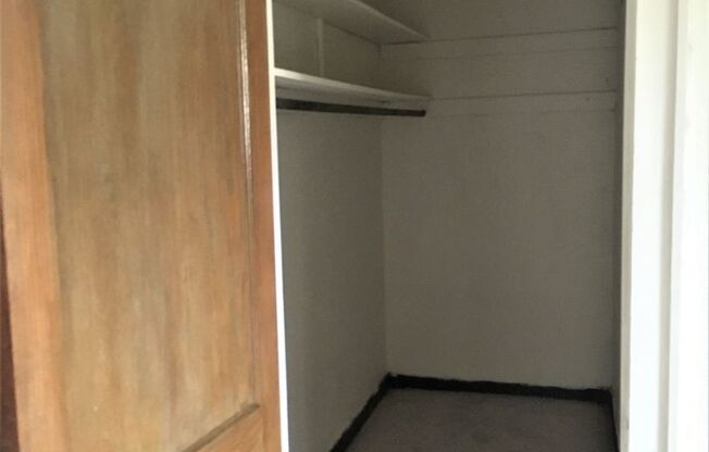 Studio, 1 bath, 390 sqft, $889, Unit 2801-B5