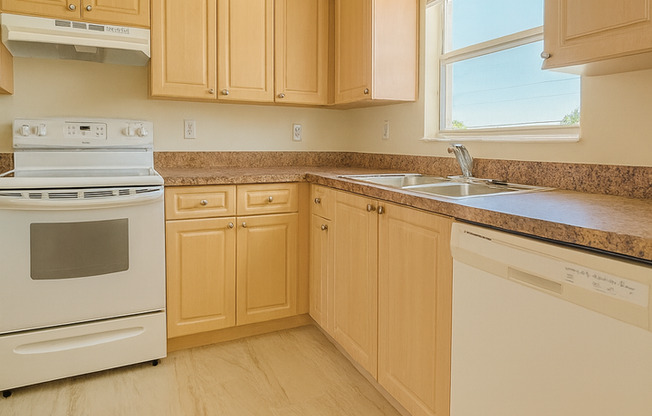 3304/3306 SKYLINE BLVD