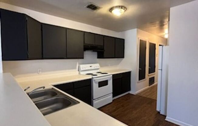 2963/2965 Loving Ave