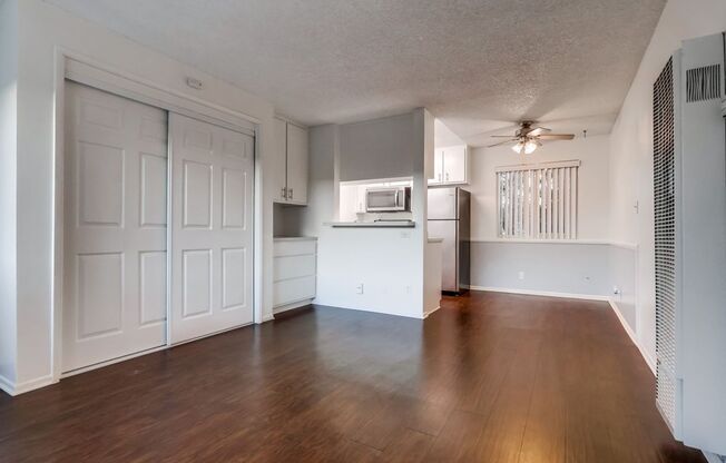 Studio, 1 bath, 404 sqft, $1,795, Unit 29-D