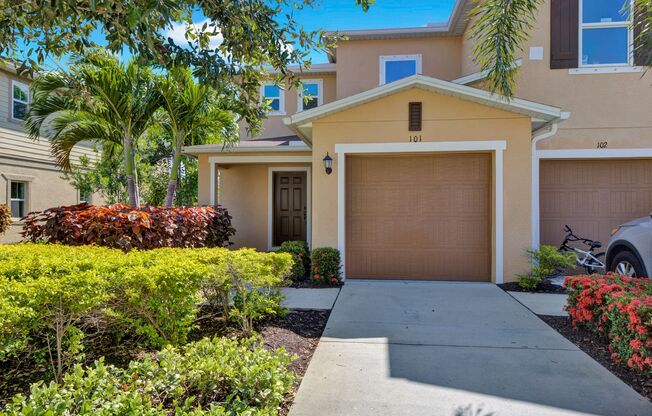 2/ 2 CONDO IN NORT FORT MYERS ANNUAL RENTAL UNFURNISHED