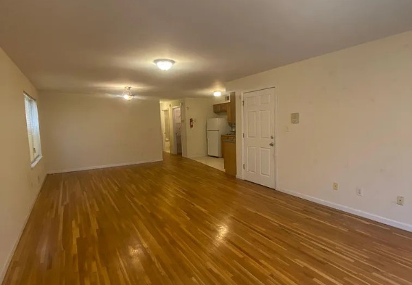 275 RIDGEWOOD AVE