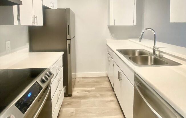 1 bed, 1 bath, 640 sqft, $1,350, Unit 222