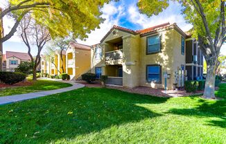 3 Bedroom, 2 Full Bath Condo In Great Location